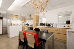 Hing Keng Shek image 10