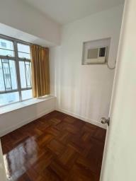 Hoi Sun Building image 3