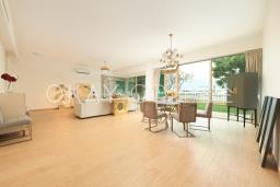 Hong Kong Gold Coast image 3