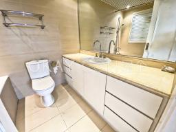 Hong Kong Parkview image 10