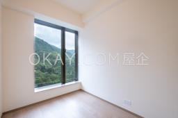 Island Garden image 5