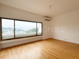 Jade Beach Villa Apartments image 8