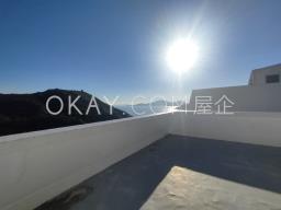 Jade Beach Villa House image 3