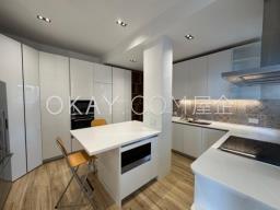 La Hacienda Apartments image 6