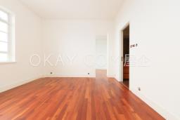 La Hacienda Apartments image 8