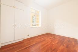 La Hacienda Apartments image 9