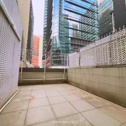 Lok Moon Mansion image 3