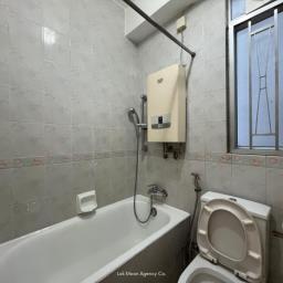 Lok Moon Mansion image 7