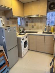 Luen Yau Apartment image 5