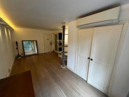 Lung Yan Court image 2