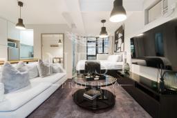 Midland Court image 3