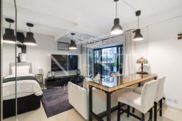 Midland Court image 9