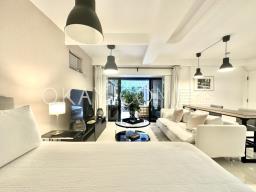 Midland Court image 9