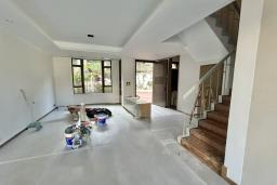 Mui Wo Villa image 2