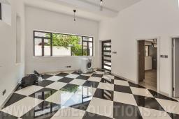 Mui Wo Village House image 4