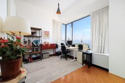 One Pacific Heights image 9