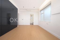 Parkway Court image 6