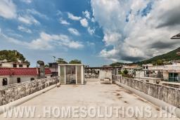 Pui O Village House image 9