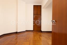 Race View Apartments image 10