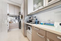 Realty Gardens image 4