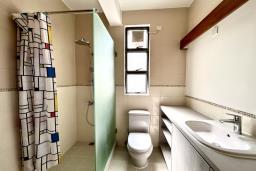 Regent Villa image 2