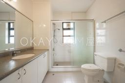 Repulse Bay Apartments image 8