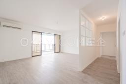 Repulse Bay Apartments image 1