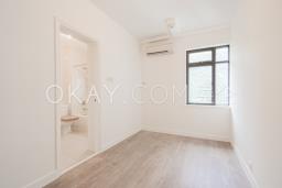 Repulse Bay Apartments image 7