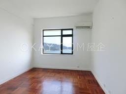 Repulse Bay Apartments image 7