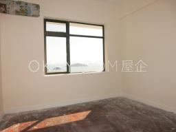 Repulse Bay Apartments image 9