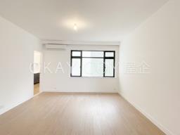 Repulse Bay Apartments image 5
