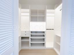 Repulse Bay Apartments image 8