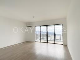 Repulse Bay Apartments image 1