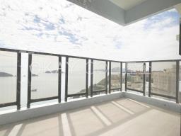 Repulse Bay Apartments image 5