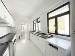 Repulse Bay Apartments image 8