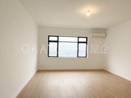 Repulse Bay Apartments image 7