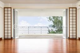 Repulse Bay Mansions image 1