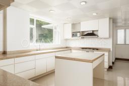 Repulse Bay Mansions image 7