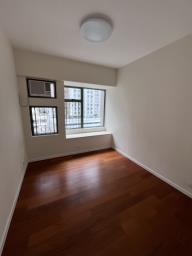 Robinson Place image 7