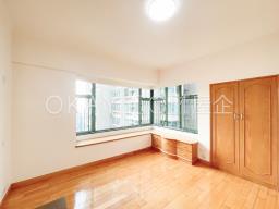 Robinson Place image 5