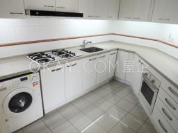 Robinson Place image 5
