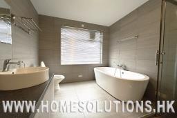 San Wai Village House image 4