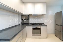 Sea Breeze Villa image 6