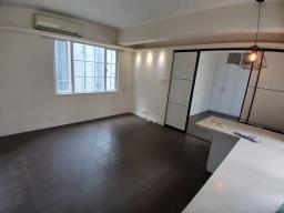Shiu King Court image 4