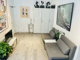 Smiling Court image 3