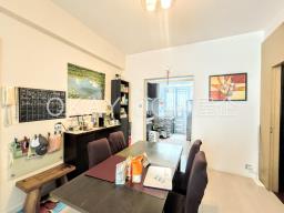 Sunlight Court image 3