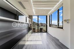 The Beachfront image 4