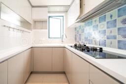 The Long Beach image 10