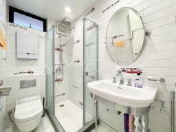 Way Man Court image 9