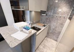 15 Western Street image 8